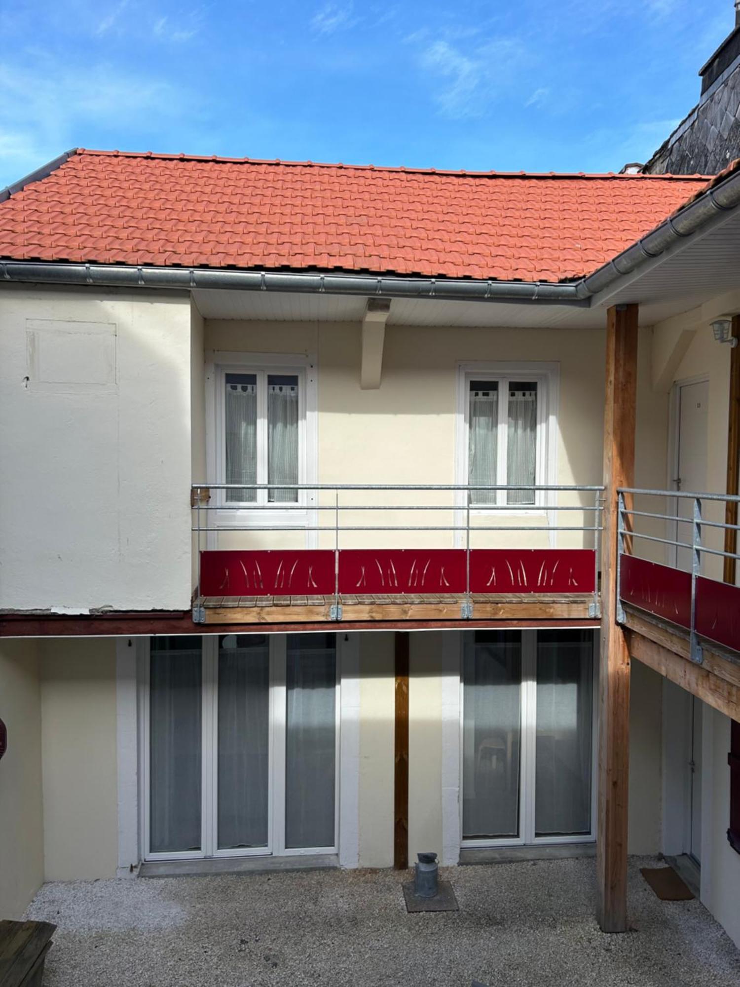 La Terrasse : Appartement Chic 2 Chambres Au Coeur De Pau Exterior photo